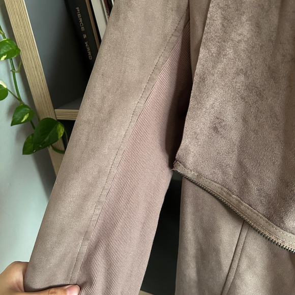 Vigoss Faux Suede Jacket with Drape Collar - Size Small - Picture 3 of 6